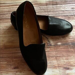 Vionic Willa ll Comfort Classic Black Flats 5
